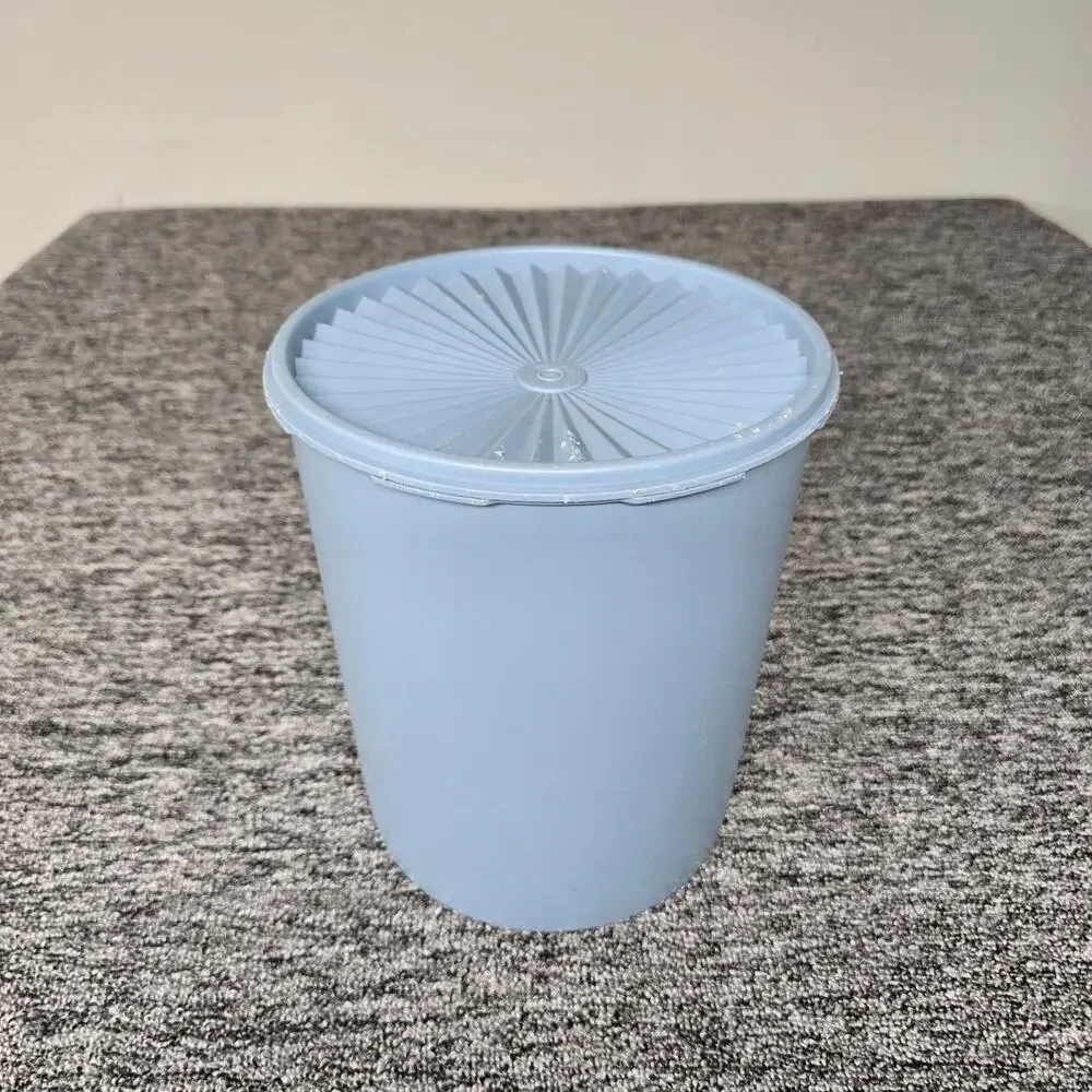 VTG Tupperware Servalier Nesting Canister Set of 5 Country Blue 5 Lids 1 Cracked
